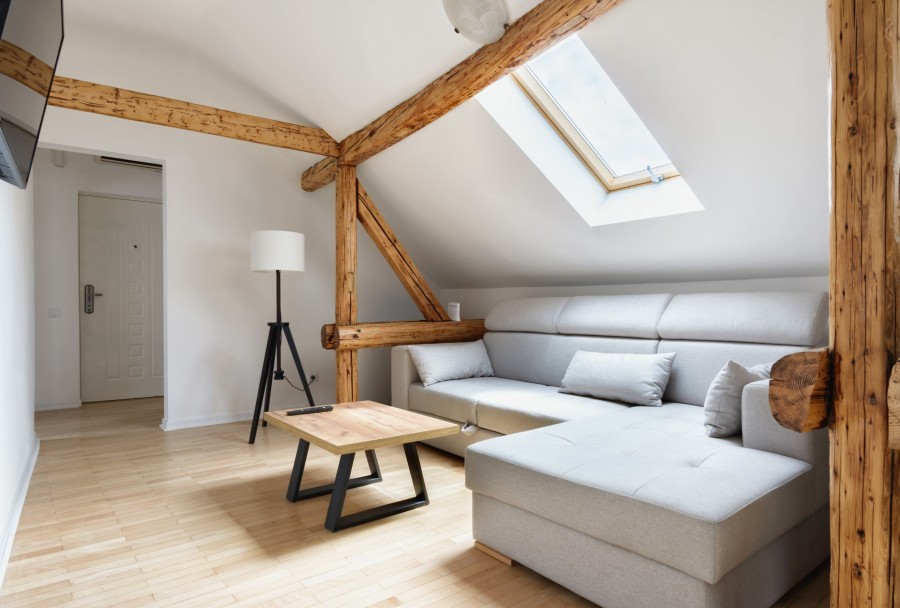 Quelles sont les normes à respecter lors de la transformation d'une grange en loft habitable ?